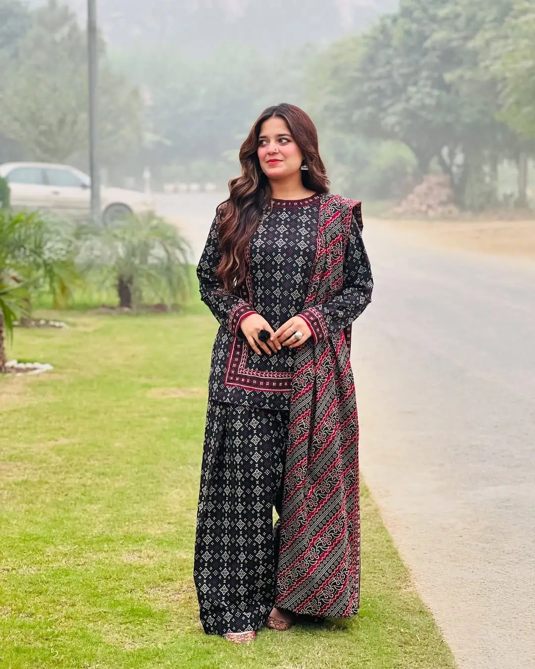 Plain Nida Classic Abaya #1 Best Price in Pakistan - Image 5