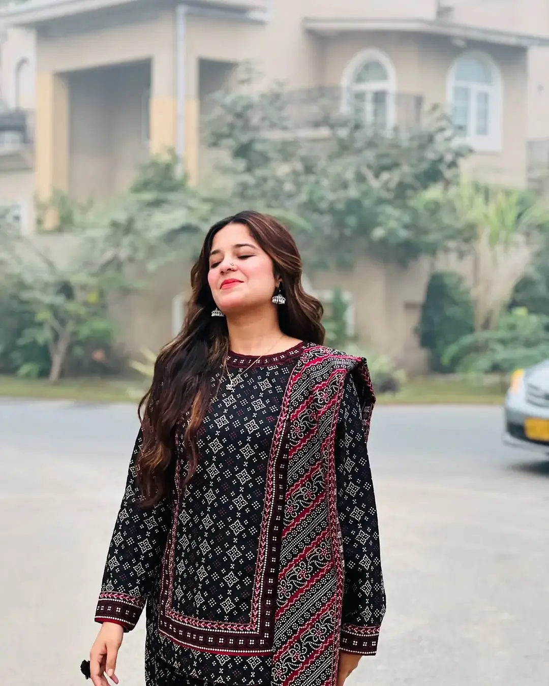 Plain Nida Classic Abaya #1 Best Price in Pakistan - Image 2